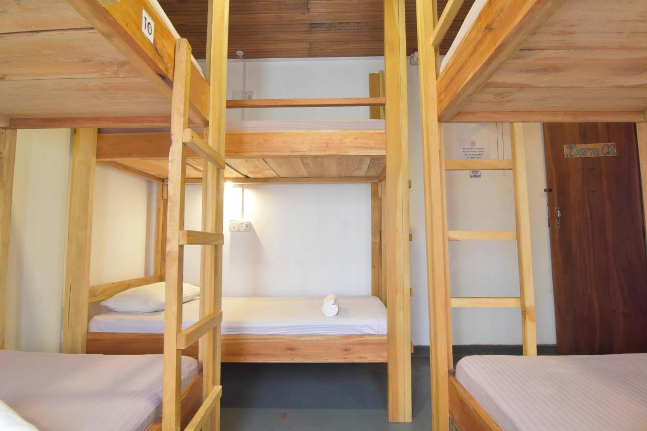 Jay'S Bunks-Kandy Hostel (Adults Only) Екстер'єр фото